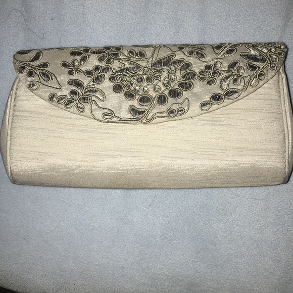 Light gray clutch or small purse - Picture 1 of 5